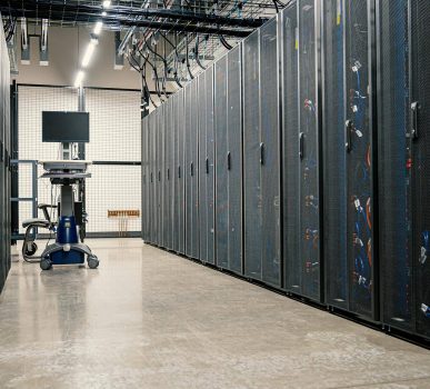 How to Choose the Right UPS for Your Data Center
